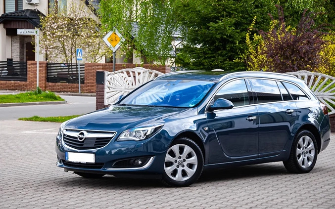 Opel Insignia cena 43900 przebieg: 148000, rok produkcji 2015 z Łowicz małe 562